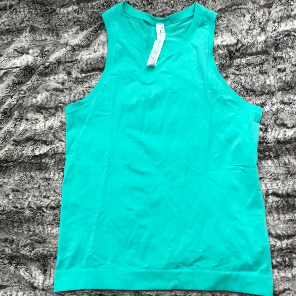 Like New Lululemon Mint Tank size 6